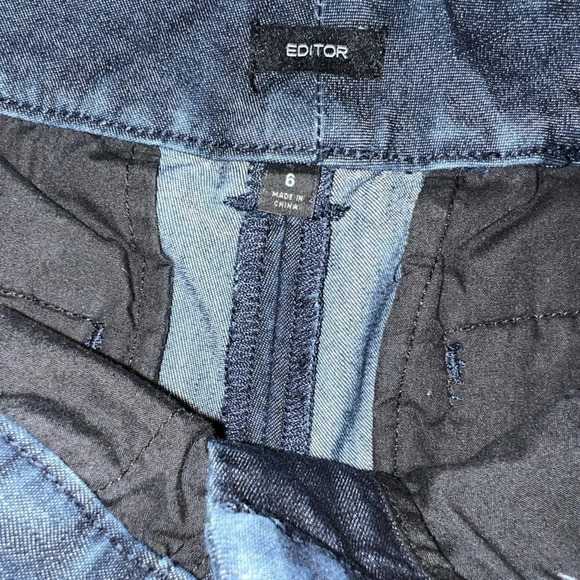 editor,6, indigo blue wide leg capri w/a slight satin finish offset button close - Picture 4 of 7